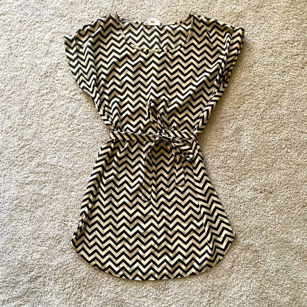 Chevron mini dress with waist strap
